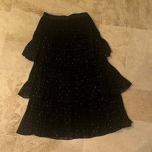 Chelsea & Viiolet Elegant Black Tiered Skirt